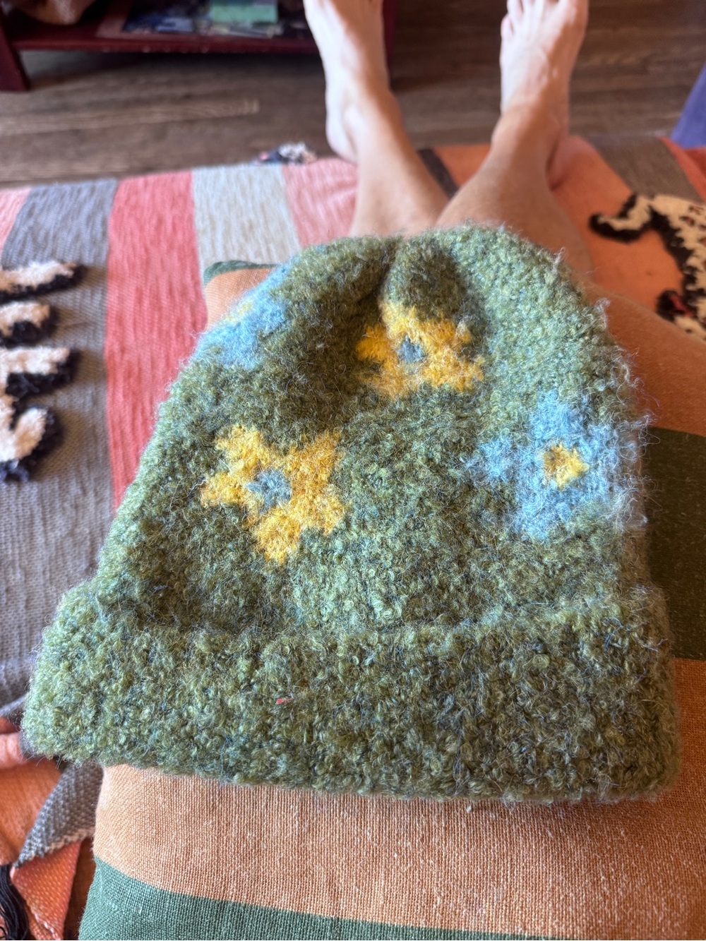 Urban Outfitters beany like new